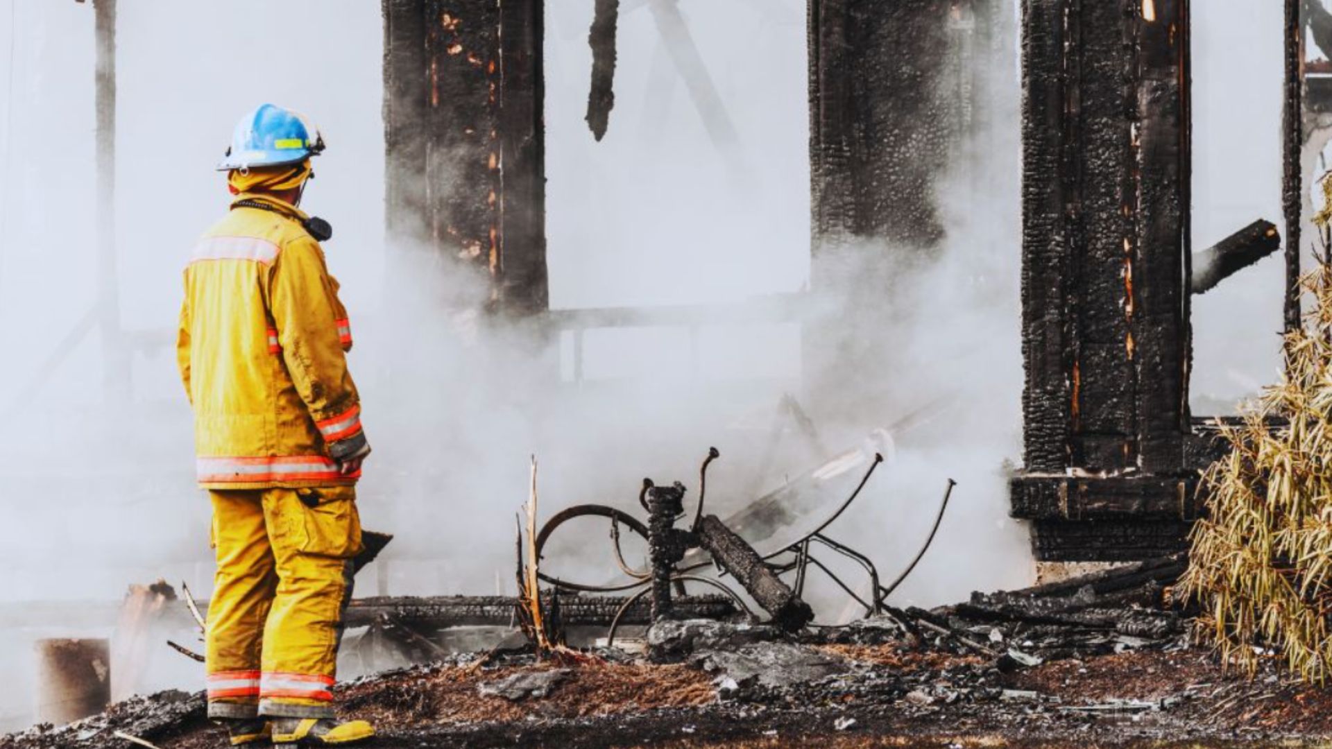How to Choose the Right Fire Damage Restoration Near Me Company
